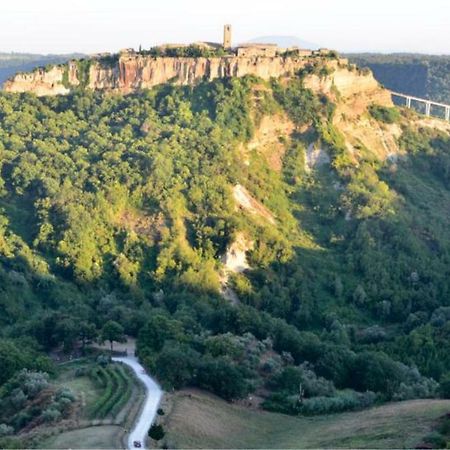 Le Calanque La Terrazza Su Civita Lubriano Ngoại thất bức ảnh