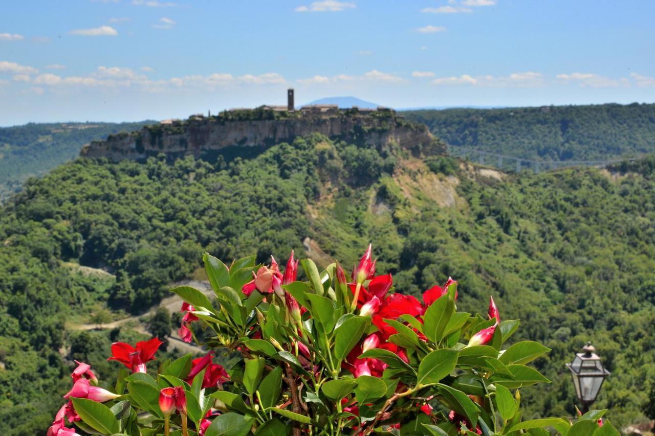 Le Calanque La Terrazza Su Civita Lubriano Ngoại thất bức ảnh