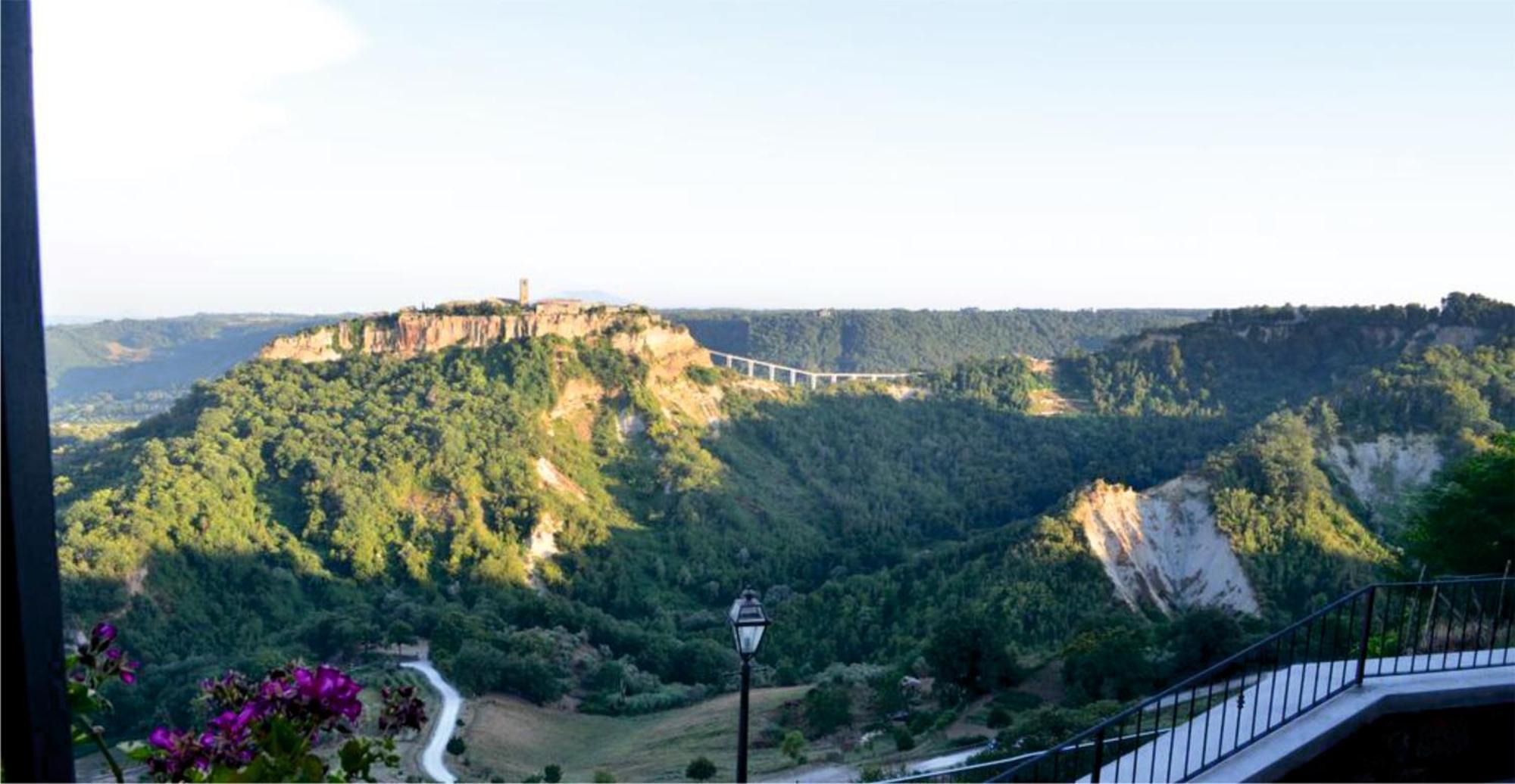 Le Calanque La Terrazza Su Civita Lubriano Ngoại thất bức ảnh